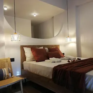 sim-apartments.rethymnohotels.net/